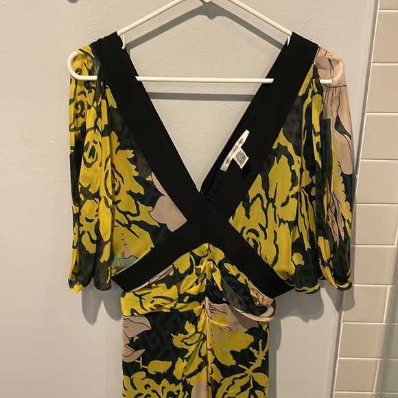 euc Diane Von Furstenberg Lulea Dress Size 10 - Picture 6 of 6